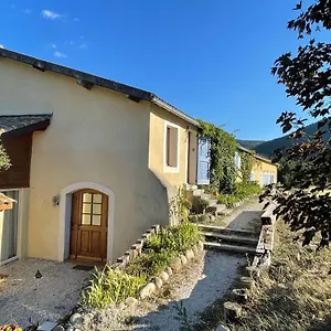 Hébergement de vacances Domaine Du Pigeonnier, Saint-André-les-Alpes